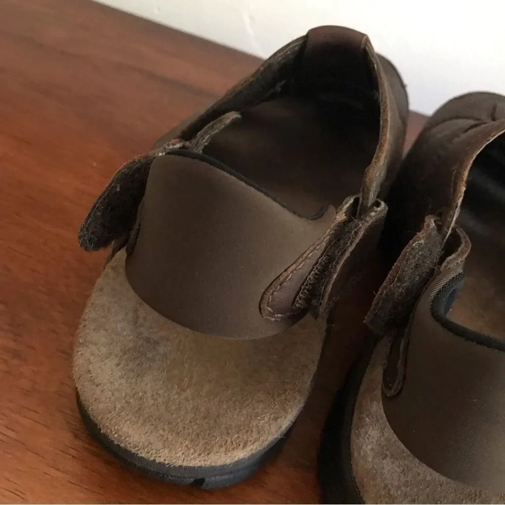 New Balance Dunham Leather Sandals